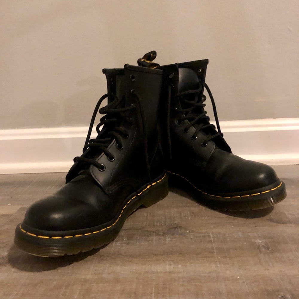 Dr Martens 1460 Womens boots